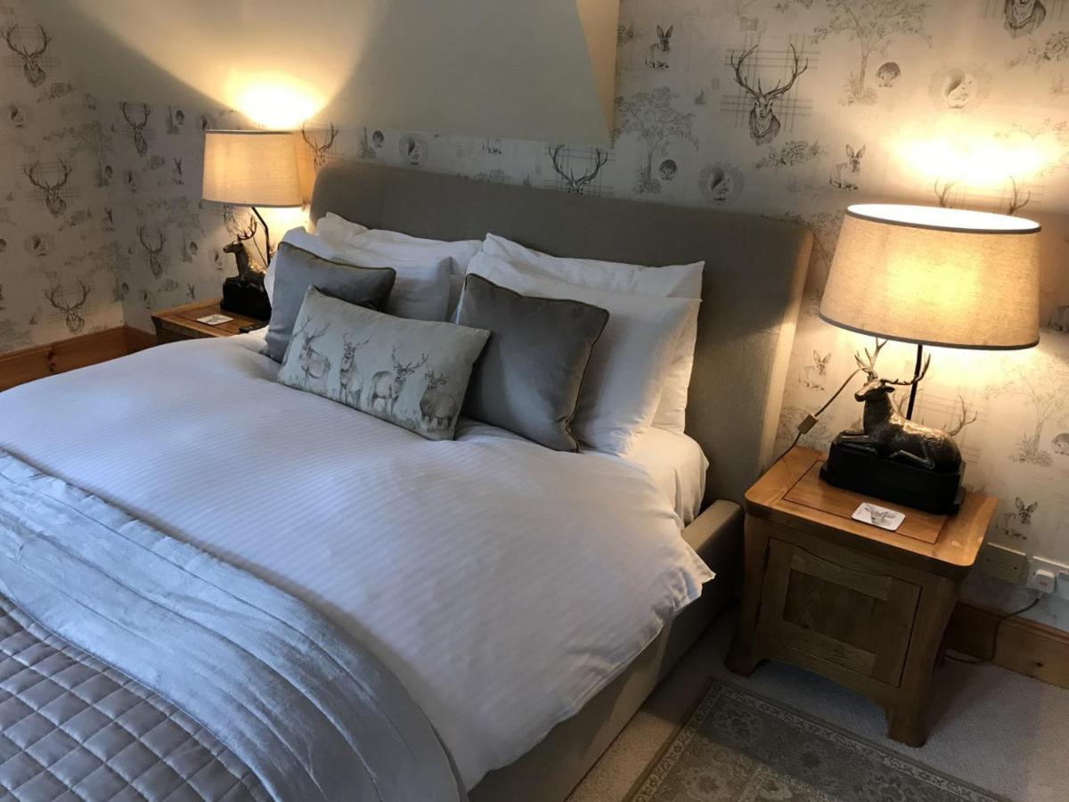 Highland Bear Lodge&luxury Bear Huts 4*